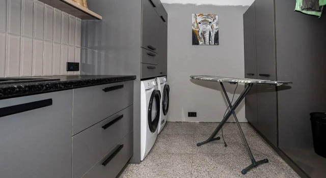 Chikarniye s Dzhakyzi v ZHK Ecolife Vesna Apartments, Prenota Appartamento Hotel a Udmurtia con parcheggio, Parcheggio