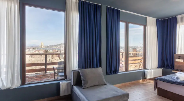 Двухместный люкс Deluxe с красивым видом из окна Отель Old Tbilisi Terrace