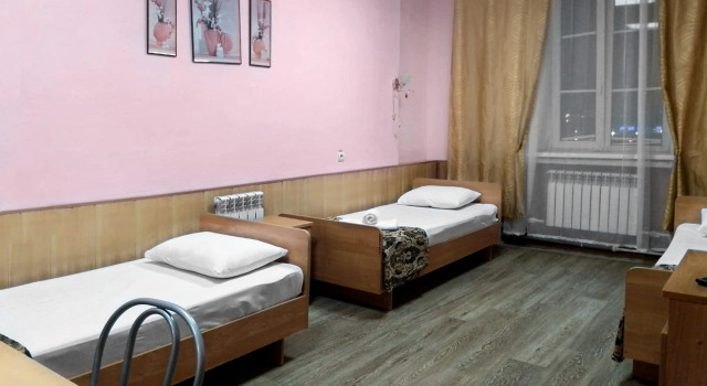 Кровать в общем номере Отель Smart Hotel Смоленск