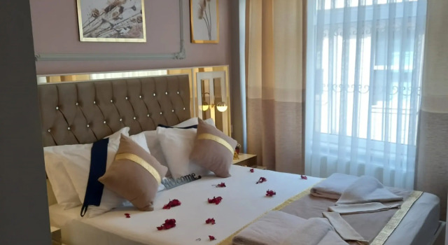Апартаменты с 3 комнатами с красивым видом из окна Гостевой дом Emirhan Suites