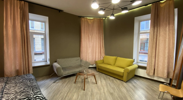 Шестиместный люкс Superior с красивым видом из окна Жилое помещение  FED FLATS Парковка