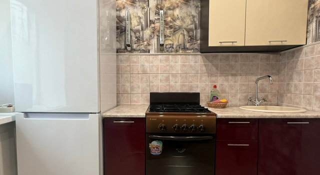 Na Volzhskoy Naberezhnoy Flat, Prenota Appartamento Hotel a Anello d'Oro con parcheggio, Parcheggio