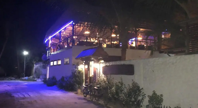 Dive Villa Thoddoo, Book Villa Hotels in Thoddoo with Parking, Parking