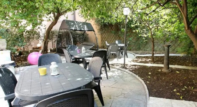 Хостел New Generation Hostel Tirana Center