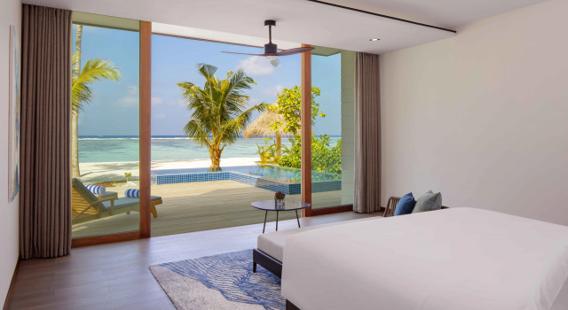 Вилла Beach с видом на бассейн и на закат Radisson Blu Resort Maldives with 50 percent off on Sea Plane round trip 03 nights & above