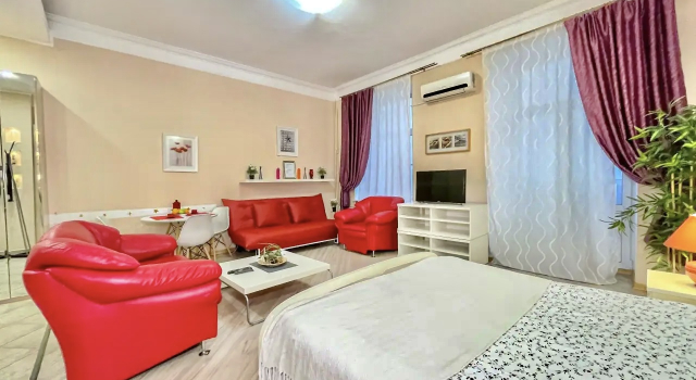 Elegantnaya Studiya Ryadom s Metro Apartments, Rezervovat Apartmán Hotely v Moskva s parkováním, poblíž Lenkom Theatre, Parkování