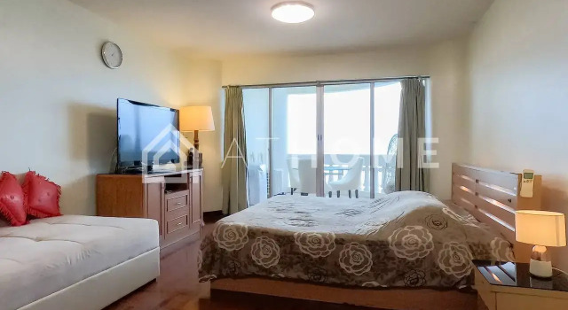 Апартаменты Sky Beach Condominium