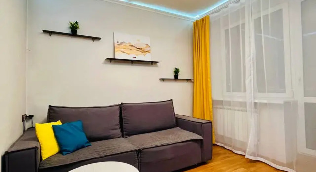 Uyutnaya 2-Kh Komnatnaya V 1 Minute Ot Metro Akademicheskaya Flat, Prenota Appartamento Appartamenti a UZAO Area, Appartamento