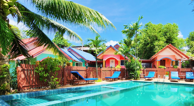 Курортный отель Phaithong Sotel Resort
