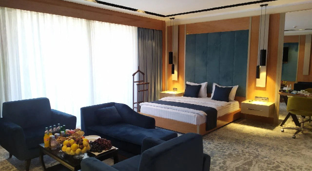 Двухместный люкс с балконом и с видом на город Hotel Bukhara