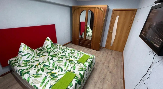 Na Sherstneva 12B Flat, Rezerwuj Apartament Hotele w Workuta z parkingiem, Parking