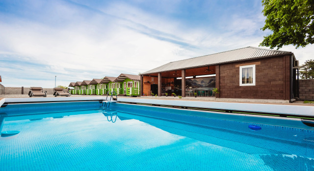 Recreation camp Eko-Otel Green House, Book Turistbase Hoteller i Pitsunda med pool, Swimmingpool