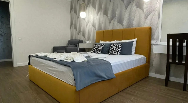 Двухместный номер Deluxe с балконом и с видом на город Апартаменты Аврора Широко Холодная 8, 2 этаж