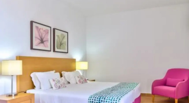 Одноместный номер Standard с балконом Hotel Torre Praia