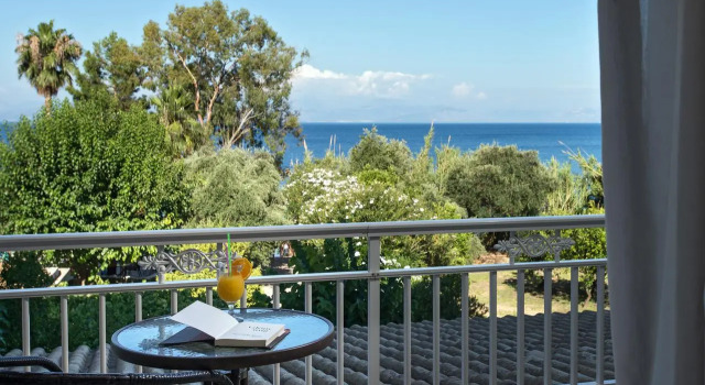 Номер Standard с балконом и с видом на море Отель Corfu Senses Resort