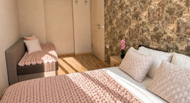 Kvartirny vopros svetlaya garmoniya i uyut Flat, Rezervasyon Daire İjevsk Udmurtia
