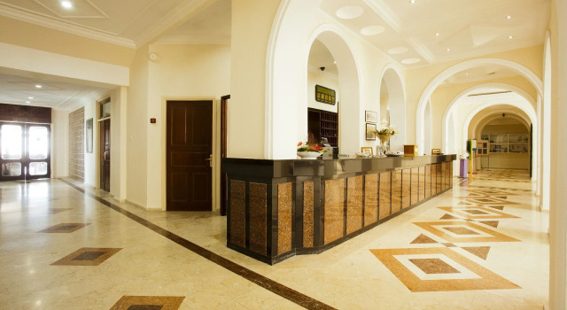 Dome Hotel