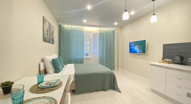 Skazochny Les Apartments, Book Lejlighed Hoteller i Berdsk med parkering, Parkering