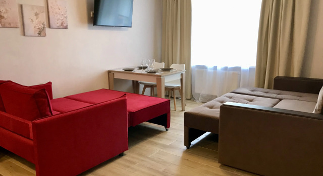 Yevrodvushka Ryadom S Akademiey Tennisa I Dvortsom Sporta, 3 Spalnykh Mesta Flat, Prenota Appartamento Hotel a Central Russia con parcheggio, Parcheggio