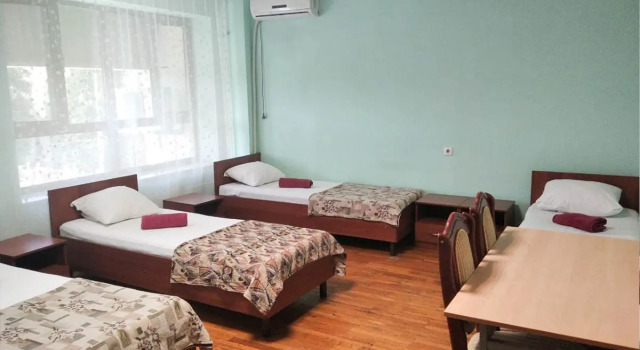 Кровать в общем номере (мужской номер) Отель Smart Hotel Краснодар