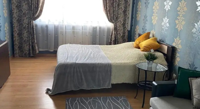 Двухместные апартаменты c 1 комнатой с балконом и с красивым видом из окна Апартаменты напротив ТРЦ Рубин