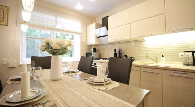 Elegans Flat, Book Lejlighed Hoteller i Kaliningrad oblast med parkering, Parkering