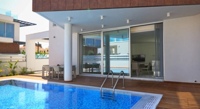 Вилла Sunrise Residences 1, Забронировать Вилла Коттеджи Паралимни, Коттедж