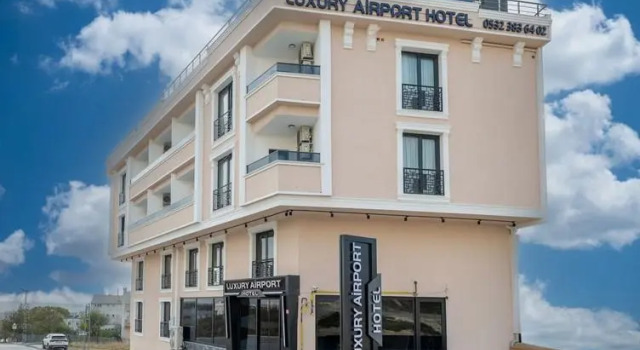 Luxury Airport Hotel by Zazzoni