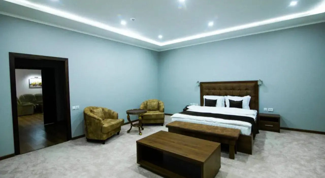 Полулюкс Бутик-отель HOTEL GRAND SHIRIN PALACE