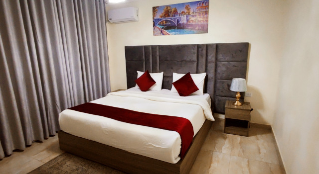 Двухместный номер Standard с красивым видом из окна Отель Golden Hotel