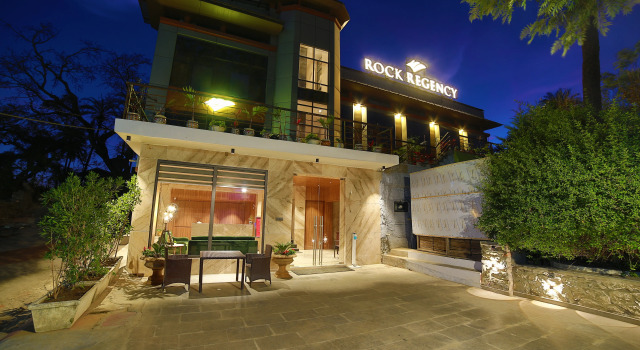 Rock Regency Mount Abu - A Boutique Rodetel Hotel, Rezervovat Boutique Hotel Mount Abu Rajasthan
