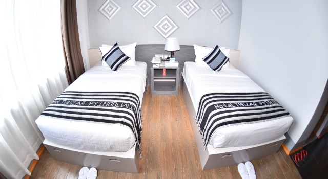 Habitación doble De lujo con vista Thuzar Pyin Oo Lwin Hotel