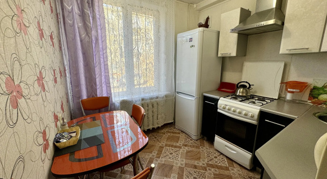 Apartamenty na Parizhskoy kommuny 50, Buchen Sie Ferienwohnung Beresniki 