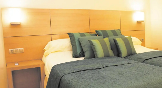 Вилла с балконом и с красивым видом из окна Вилла Menorcarentals S.L.