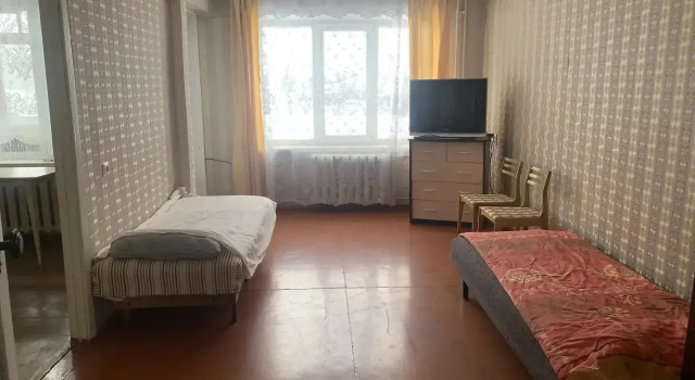 Квартира трехкомнатная в центре города, Забронировать Апартаменты/квартира Отели в центре Лесосибирска, в центре