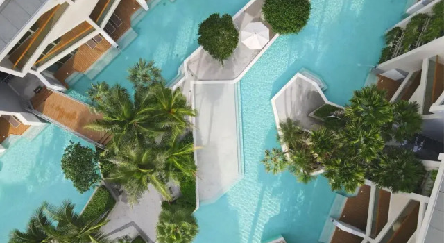 Отель Wyndham Grand Nai Harn Beach Phuket