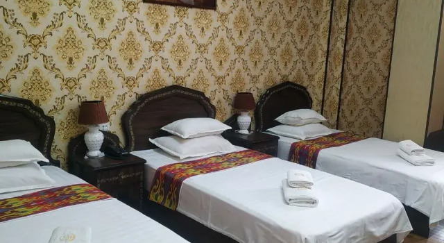 Трёхместный номер Deluxe с красивым видом из окна Отель Шарк Плаза