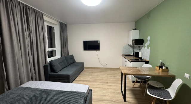 Assorti Stilnaia Studiia v Tiumenskoi Slobode Flat, Prenota Appartamento Hotel a Tyumen Region con parcheggio, Parcheggio