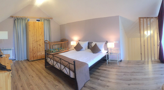 Шале с 2 комнатами с балконом и с красивым видом из окна Гостиница Park Village Hotel and Resort
