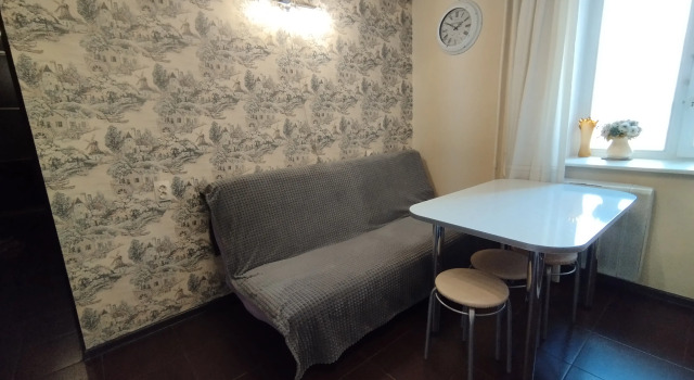 Prostornaya Odnokomnatnaya Na Moskovskoy Flat, Book Apartment Hotels in Kirov Region with Parking, Parking
