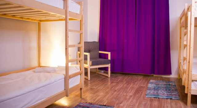 Bett im Wohnheim (Frauenwohnheim) EvroHostel