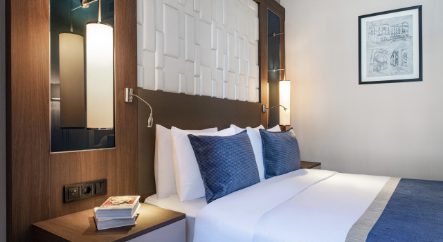 Двухместный номер Superior Tbilisi Philharmonic By Mercure Hotel
