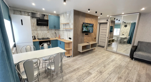 Квартира на Крестовой 128