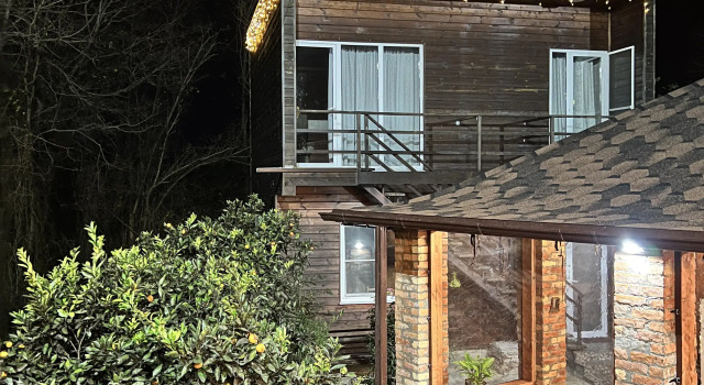 Четырёхместный номер Comfort с балконом и с красивым видом из окна Guest House Evkalipt