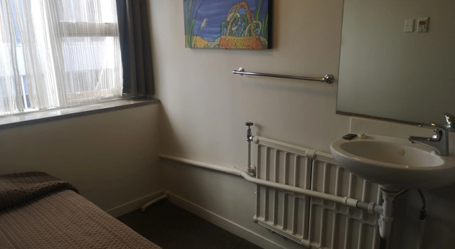 Одноместный номер Economy Kiwi International Hotel