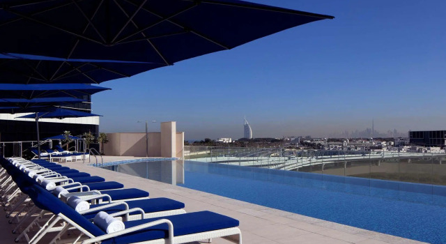 Avani Plus Palm View Dubai Hotel & Suites, Забронировать Отель Дубай Медиа-Сити , рядом с Jumeirah Palm Tram Station