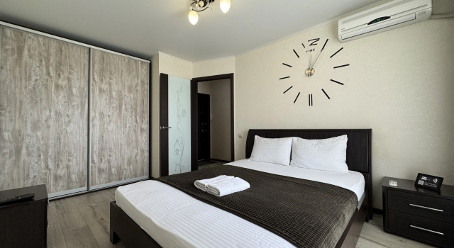 Righ Room Na Petra Tarasova 5 Flat, Prenota Appartamento Hotel a Central Russia con parcheggio, Parcheggio