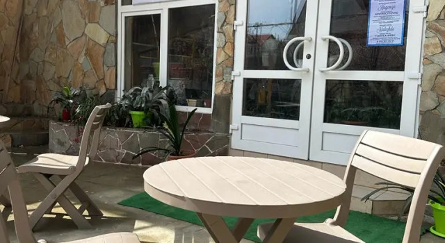 Меблированные комнаты Nadezhda Beach, Забронировать Отель Кудепста Большой Сочи, рядом с Пляж Робинзон (Центральный)