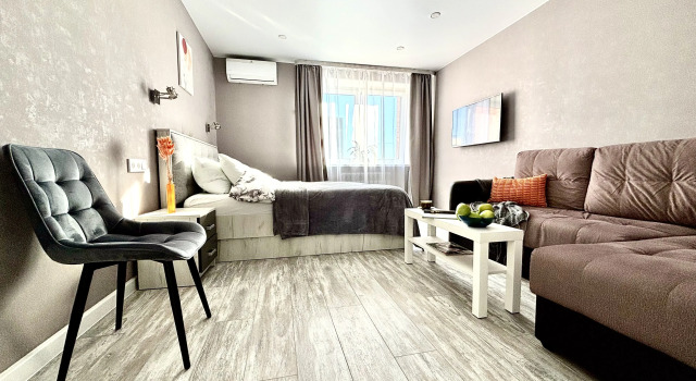 S Dizaynerskim Remontom Ryadom S Termami vozle Kalyzhskih Term i riadom s Muzeem Kosmonavtiki Apartment, Prenota Appartamento Hotel a Central Russia con parcheggio, Parcheggio
