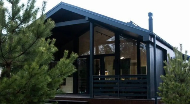 Na Ulitse Lesnoy 44A Private house, Buchen Sie Ferienhaus Hotels in Oblast Moskau mit Parkplatz, Parkplätze